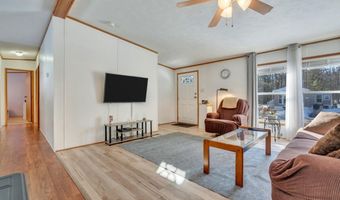39 Leisure Dr, Alfred, ME 04002