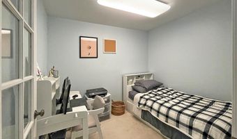 162 Ivy Hill Dr, Aberdeen, NJ 07747