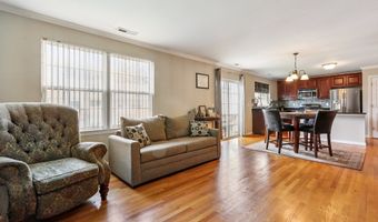 27 Riverview Ct 27, Brookfield, CT 06804