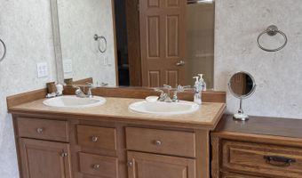 1978 Oloff Smith Rd, Allardt, TN 38504