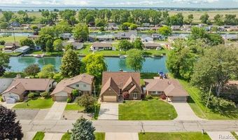7236 Bluebill St, Algonac, MI 48001