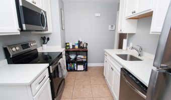 435 Ruth St, Bridgeport, CT 06606