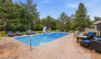 3405 Pawnee Dr SE, Alexandria, MN 56308