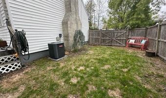 121 Pennant Ave, Beachwood, NJ 08722