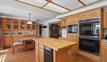 1809 Via Montecito, Camarillo, CA 93012