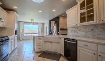 2147 Camino Del Sol, Alamogordo, NM 88310