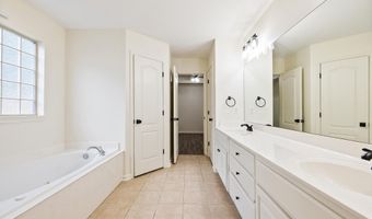 325 Madison Place Cir, Benton, AR 72015