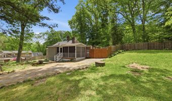 21 Arlington Rd, Coventry, CT 06238