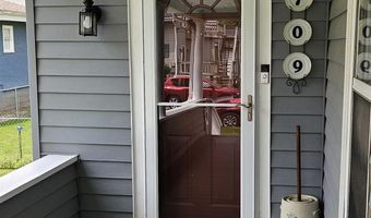709 N Cedar St, Auburn, IN 46706