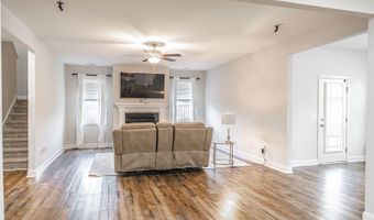 101 Bluegrass Ct, Aberdeen, NC 28315