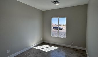 13575 S SILENT Rd, Arizona City, AZ 85123