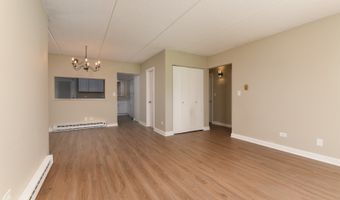 953 N Rohlwing Rd GB, Addison, IL 60101
