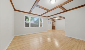527 Harrison St, Anoka, MN 55303