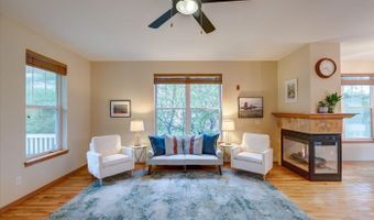 30 S Gardens Way, Fitchburg, WI 53711