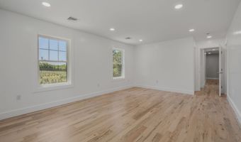 73 Cow Hill Rd, Clinton, CT 06413