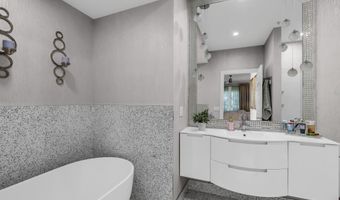 309 April Way, Middletown, NJ 07748
