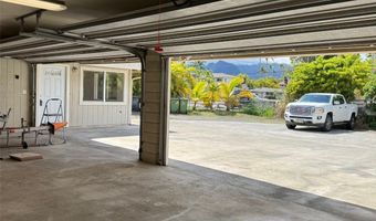 905 Kainui Dr, Kailua, HI 96734