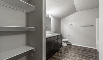 6605 SW Warrington Rd, Bentonville, AR 72713