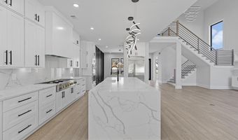 555 Versailles Dr, Auburn, GA 30011