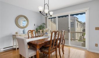 414 North Ln, Bristol, RI 02809