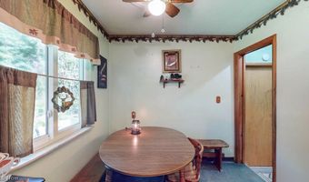 1195 New Milford Rd, Atwater, OH 44201