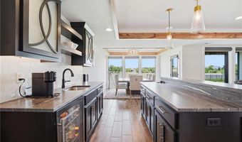 4261 Lakeshore Dr, Basehor, KS 66007