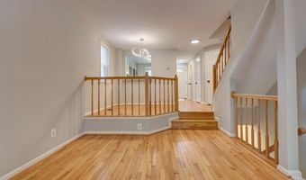 5919 SAINT GILES Way, Alexandria, VA 22315