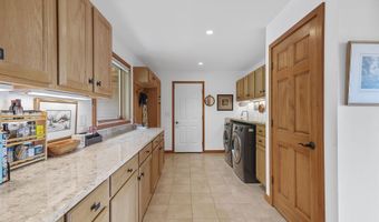 9364 Spring Creek Rd, Amherst, WI 54406