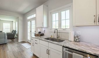 117 Axton Ln, Ashland, VA 23005