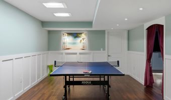 15 Chardonnay Ter, Bedford, NH 03110