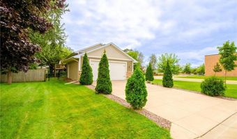 608 School St, Anoka, MN 55303