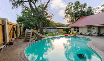 1820 Clare Dr, Alice, TX 78332