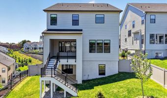 881 N MANCHESTER St, Arlington, VA 22205