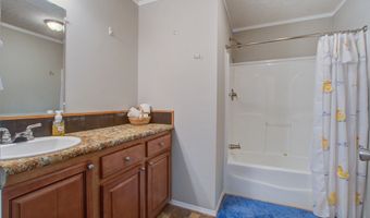 448 Pauline Dr, Bonneau, SC 29431