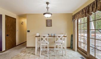 2406 S FOUNTAIN Ave, Appleton, WI 54915