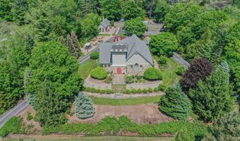 48 Old Searsport Ave, Belfast, ME 04915