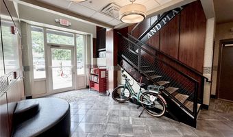 206 SW 8th St 212, Bentonville, AR 72712