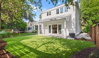 608 Pilot St, Beaufort, SC 29902