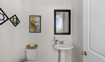 20305 SAVIN HILL Dr, Ashburn, VA 20147