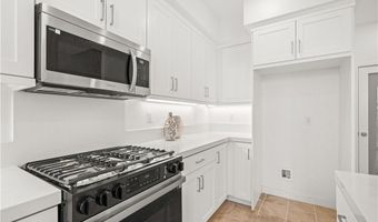 155 W LA PALMA Ave 2, Anaheim, CA 92801