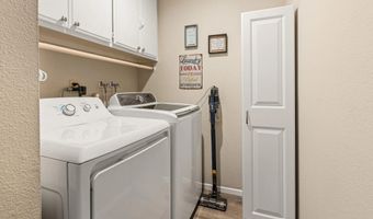 2092 Golden Circle Dr, Escondido, CA 92026