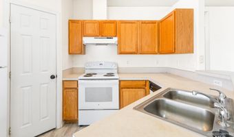1913 Cambridge St, Caldwell, ID 83607