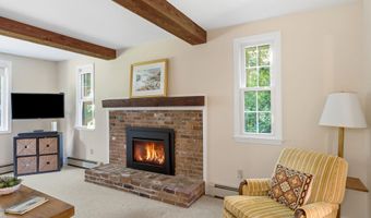 16 Williamsburg Dr, Amherst, NH 03031