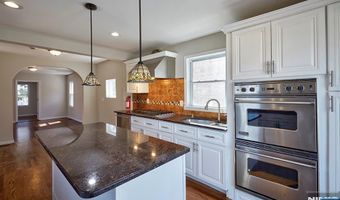 6 Levitt Ave, Bergenfield, NJ 07621