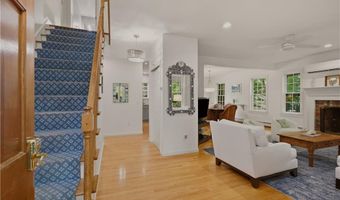 7 Clay St, Newport, RI 02840