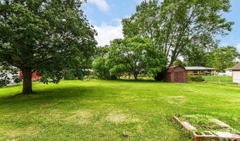 2420 E 40th St, Anderson, IN 46013