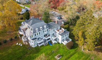 44 Bliss Mine Rd 4, Middletown, RI 02842