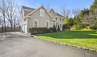 16 N Beech Tree Rd, Brookfield, CT 06804