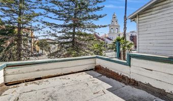 1470 W Adams Blvd, Los Angeles, CA 90007