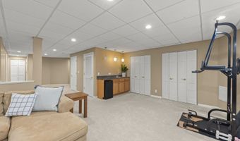 26 W172 Klein Creek Dr, Winfield, IL 60190